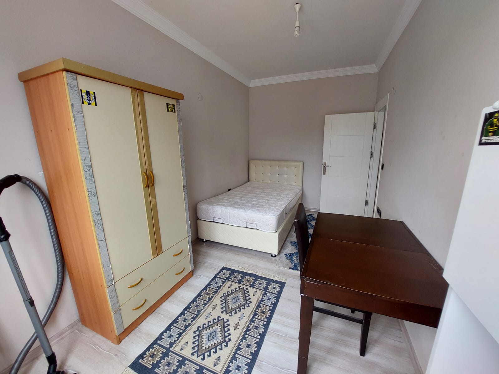 CUMHURİYET MAHALLESİNDE EŞYALI SATILIK 1+1